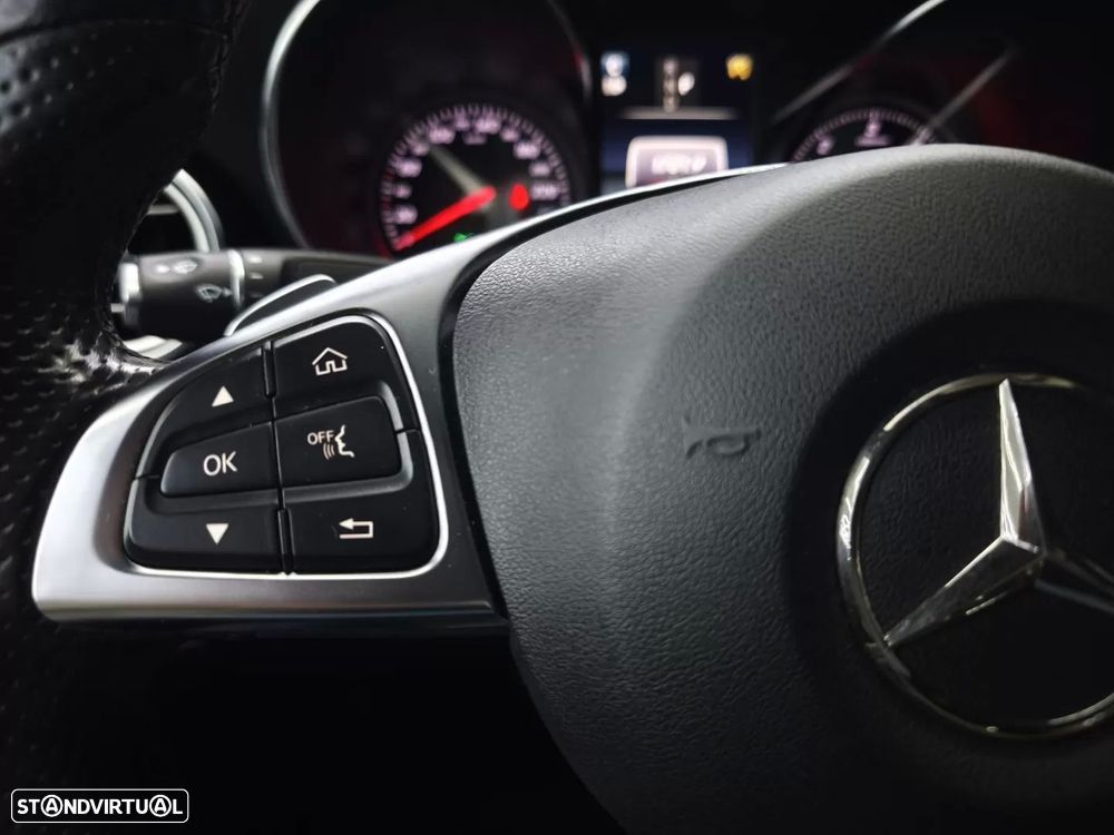 Mercedes-Benz GLC 250 d 4Matic 9G-TRONIC AMG Line - 27