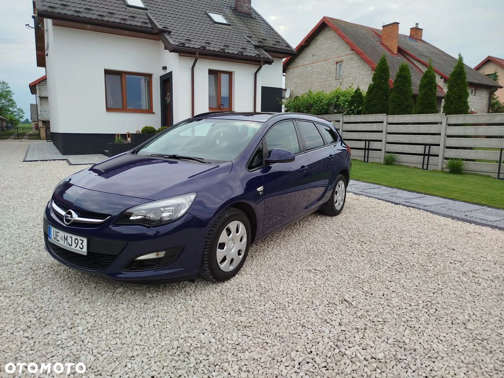 Opel Astra 1.4 Turbo 150 Jahre - 16