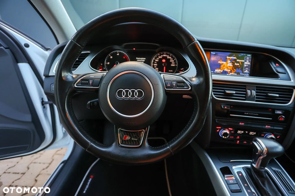 Audi A4 Avant 2.0 TDI DPF quattro S tronic S line Sportpaket - 34
