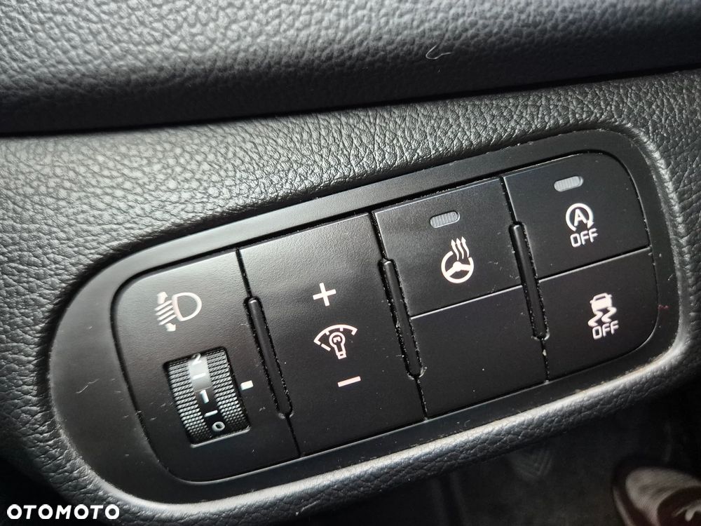 Kia Carens - 20