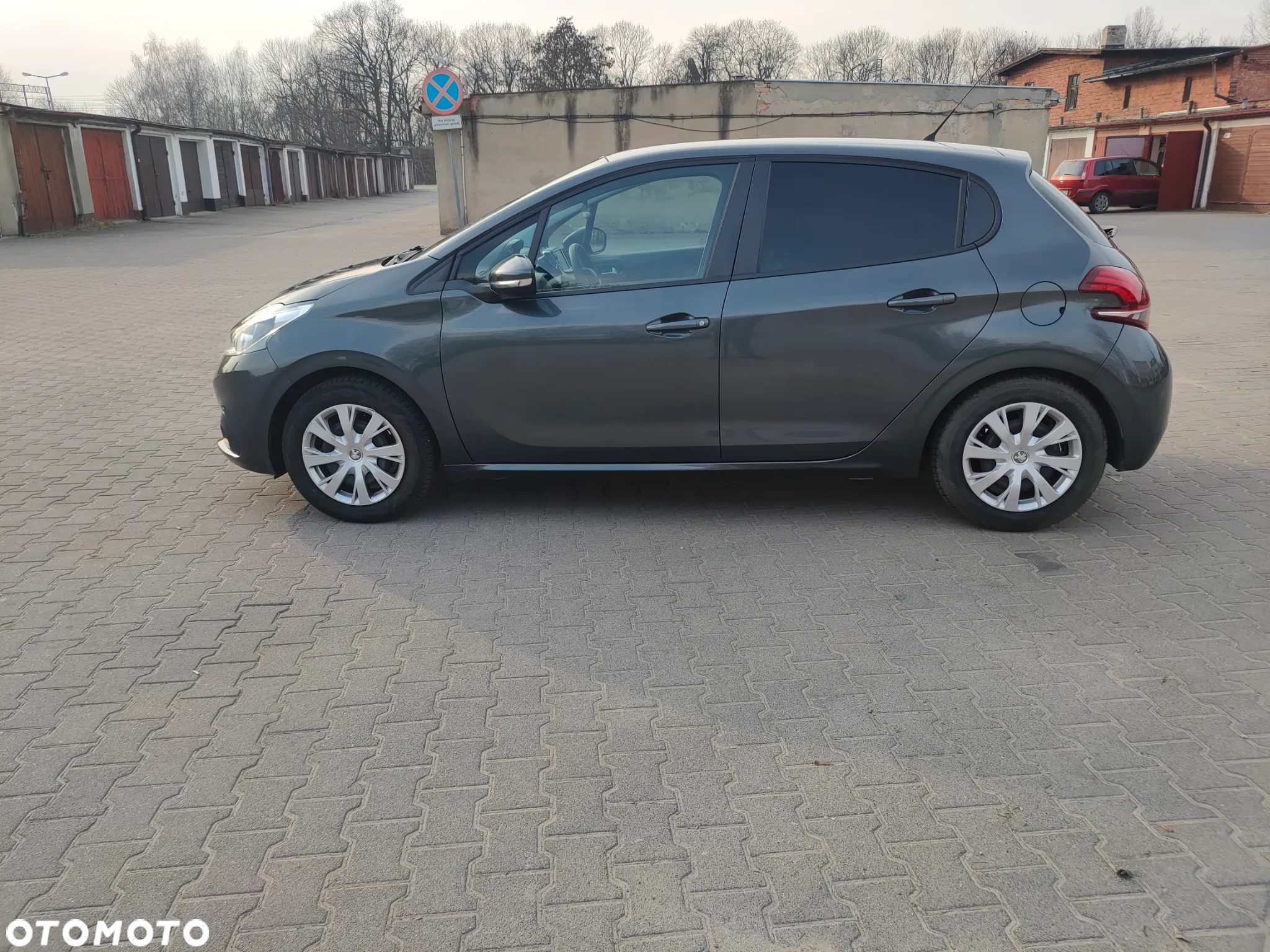 Peugeot 208 1.2 PureTech Active - 3
