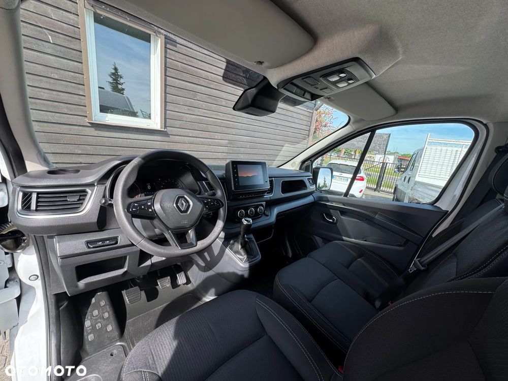 Renault TRAFIC - 12