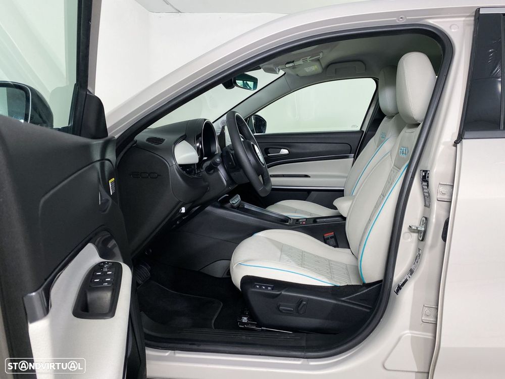 Fiat 600 HYBRID 125 Anos Edition - 9