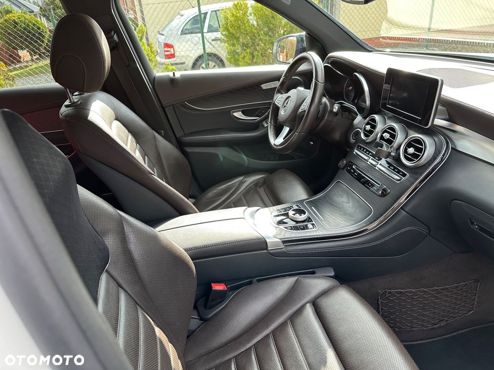 Mercedes-Benz GLC - 8