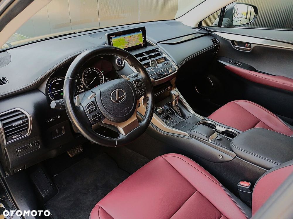 Lexus NX 300h F Impression AWD - 18