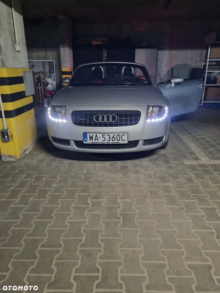 Audi TT Roadster - 16