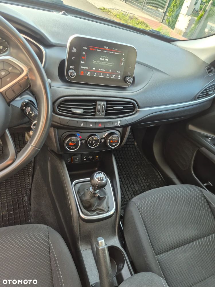 Fiat Tipo 1.6 MultiJet 16v Lounge - 5