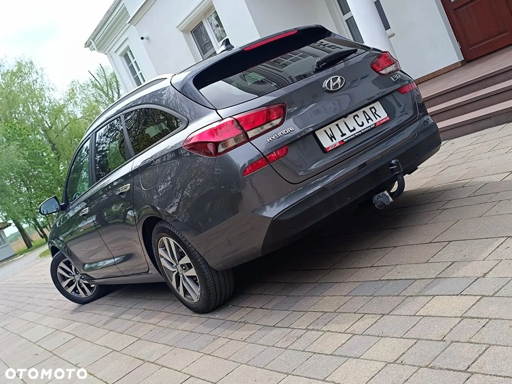 Hyundai i30 blue Kombi 1.6 CRDi Style - 8
