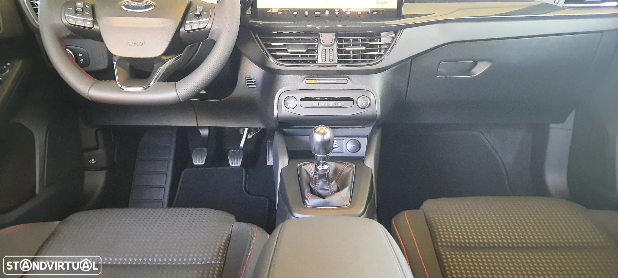Ford Focus 1.0 EcoBoost MHEV ST-Line - 35