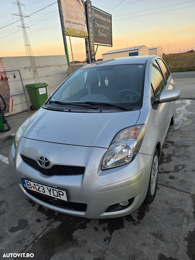 Toyota Yaris 1.3 MultiMode Luna - 1
