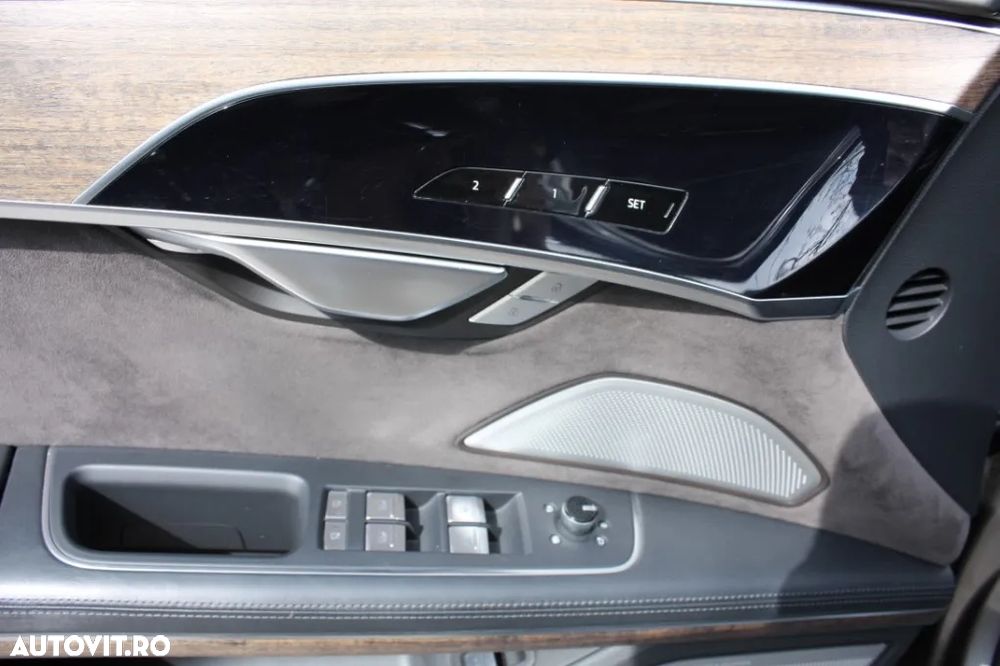 Audi A8 L 55 TFSI quattro tiptronic - 14