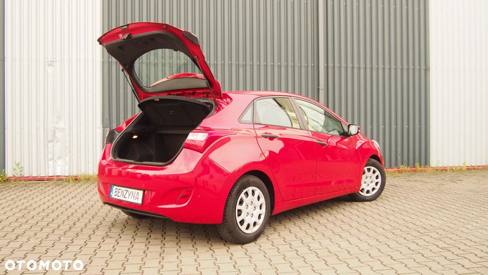 Hyundai i30 1.4 Passion - 17