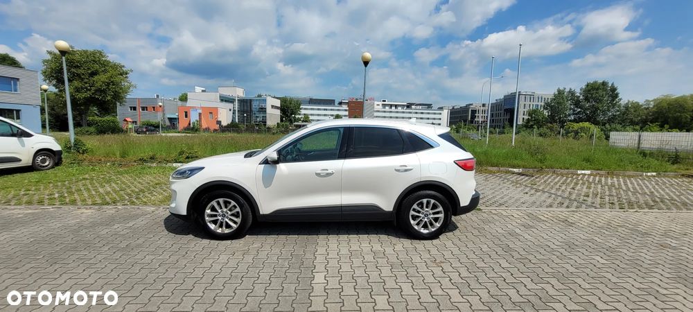 Ford Kuga 2.0 TDCi 2x4 Titanium - 5