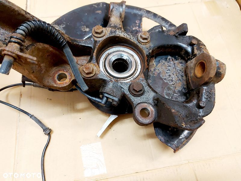 RANGE ROVER SPORT L320 4.2 V8 ZWROTNICA PRAWA PRZEDNIA PRZÓD PRAWY PIASTA ŁOŻYSKO - 8