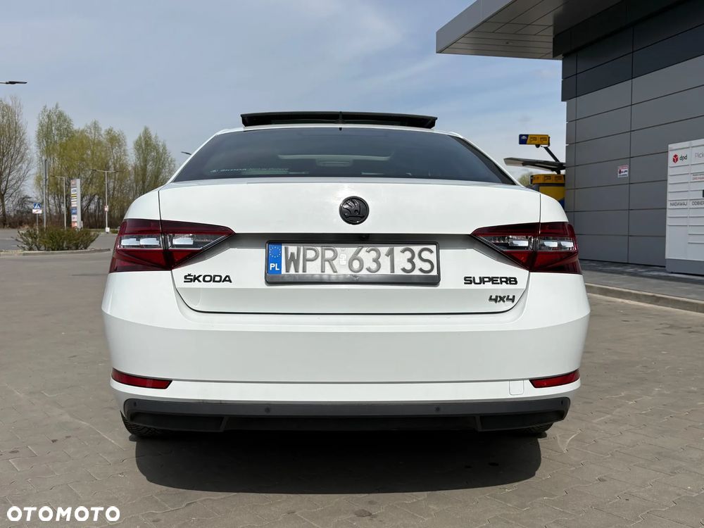 Skoda Superb 2.0 TDI 4x4 L&K DSG - 26