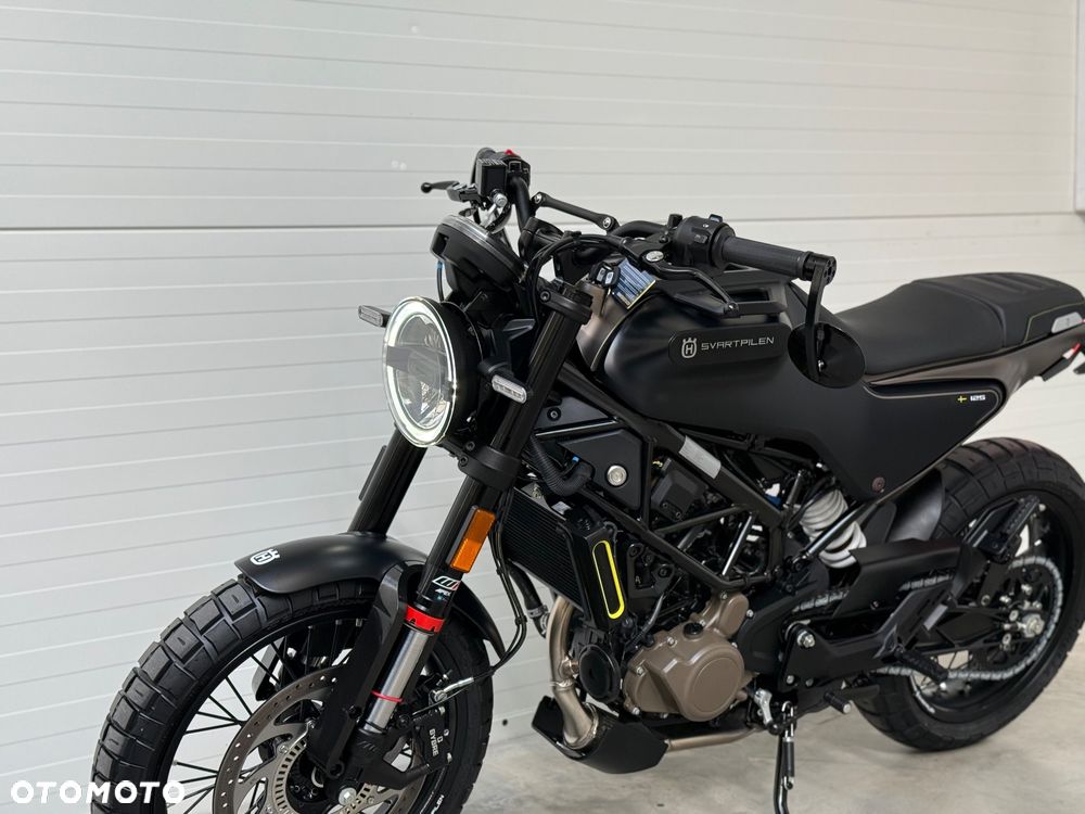 Husqvarna Svartpilen - 23