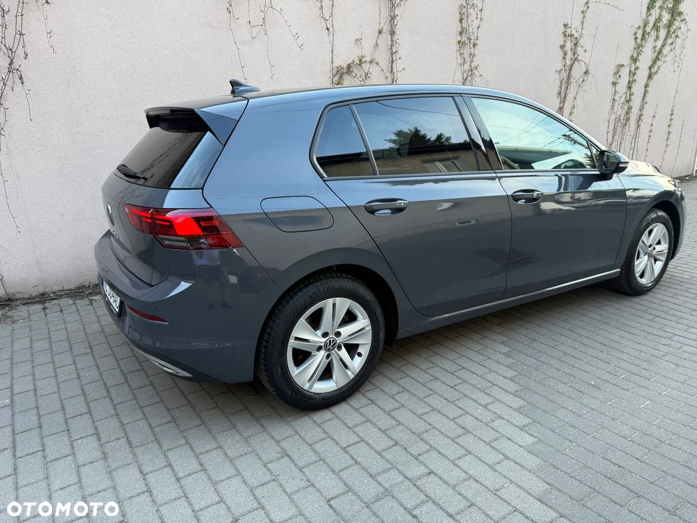 Volkswagen Golf 1.5 eTSI Life DSG - 10