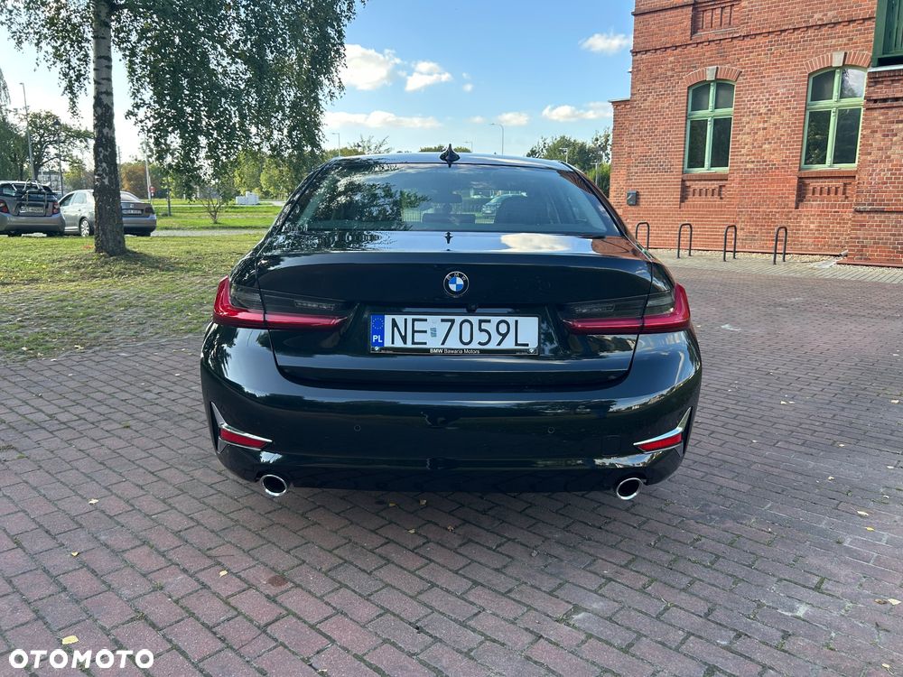 BMW Seria 3 320d MHEV Luxury Line - 8