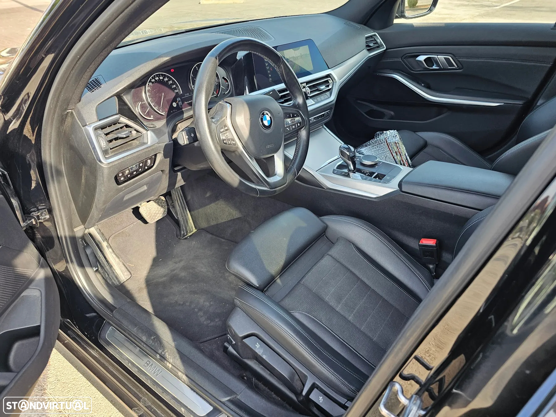 BMW 320 d Auto - 11