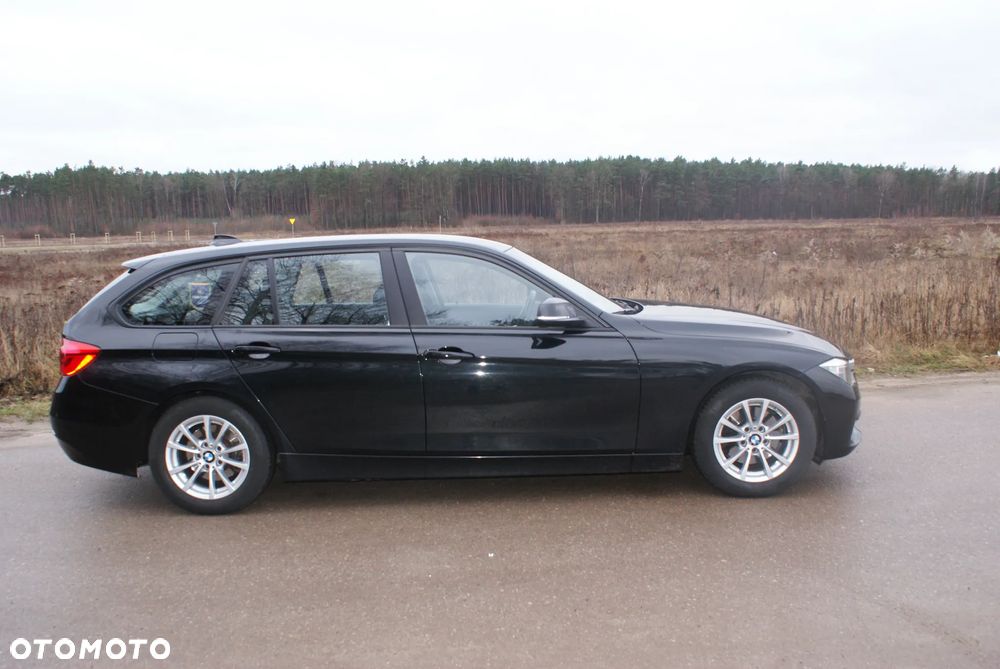BMW Seria 3 320d - 4