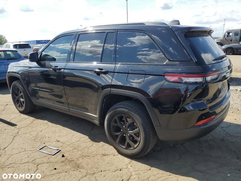 Jeep Grand Cherokee - 3