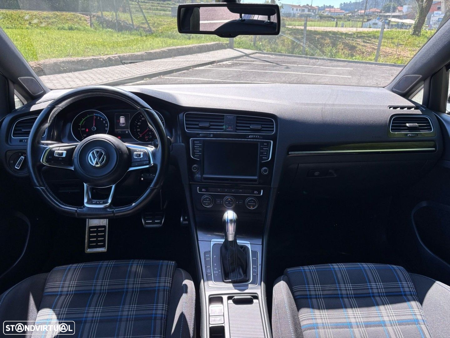 VW Golf - 9