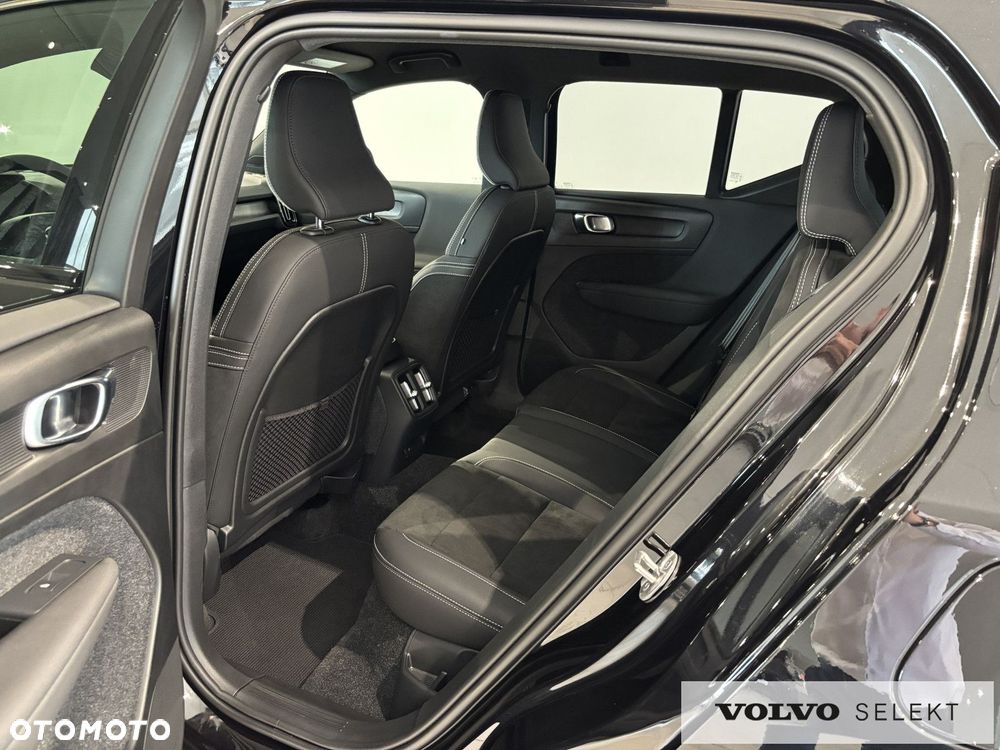 Volvo XC 40 - 23