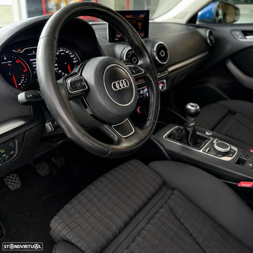 Audi A3 1.6 TDI S line Sport Pack - 6