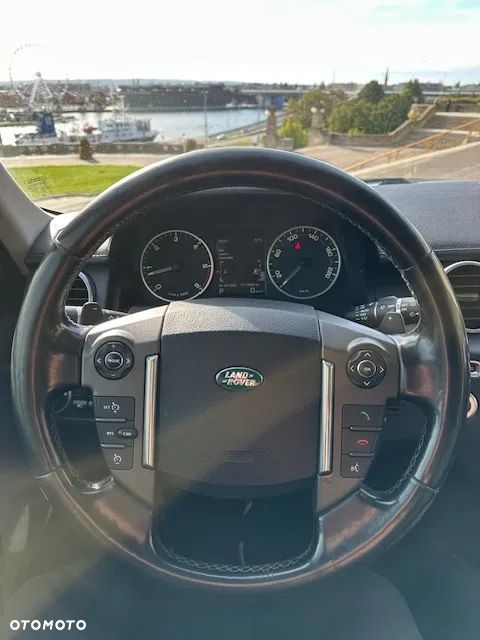 Land Rover Discovery - 30