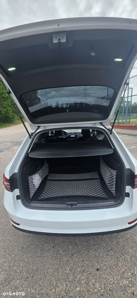 Skoda Superb 2.0 TDI Style DSG - 5