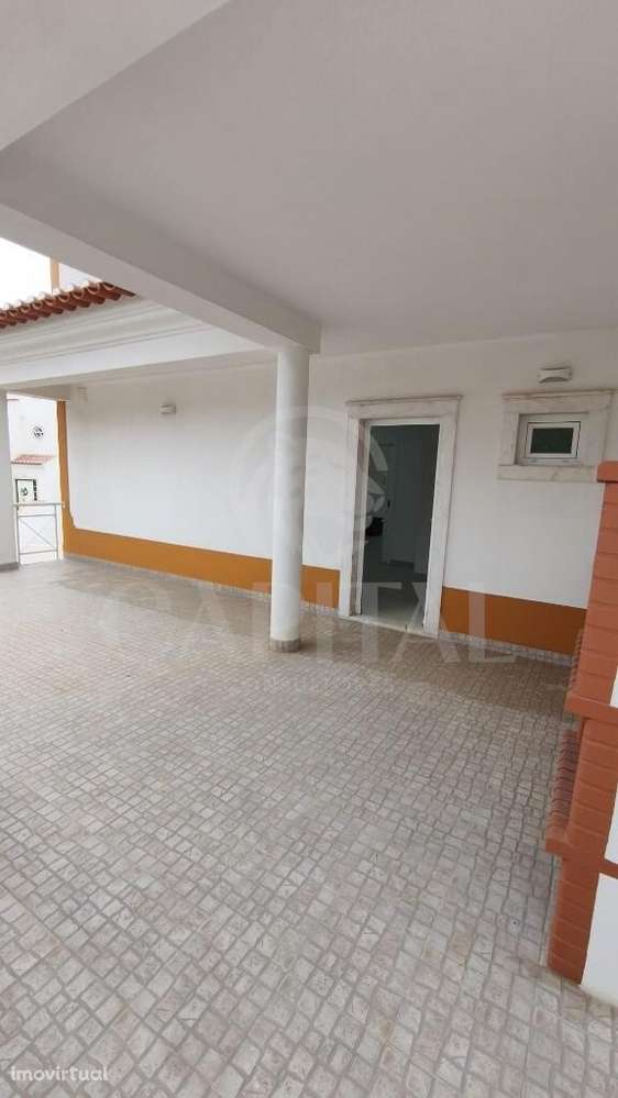 Moradia V3 na Ericeira Centro com vista mar, terraço e garagem - Grande imagem: 4/46