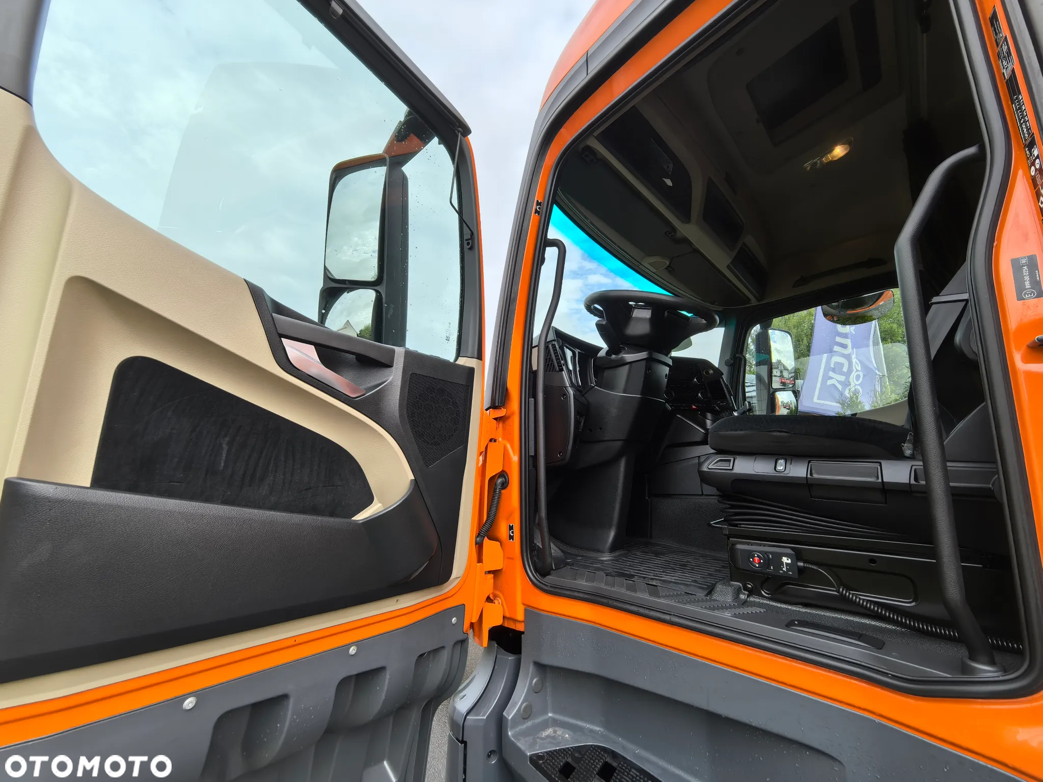 Mercedes-Benz Actros 1845 LS * ADR Typoklasa FL, włączając EX/II, EX/III oraz AT * Import DE * - 12