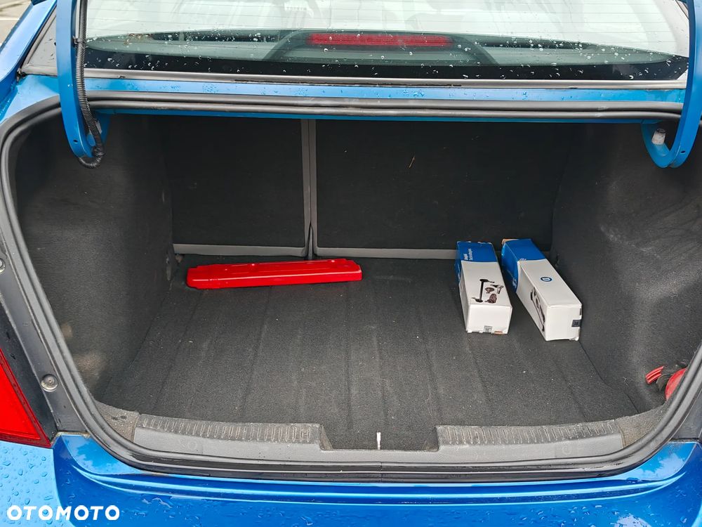 Chevrolet Aveo - 18