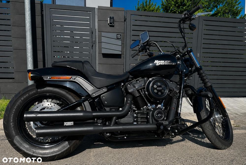 Harley-Davidson Dyna Street Bob - 7