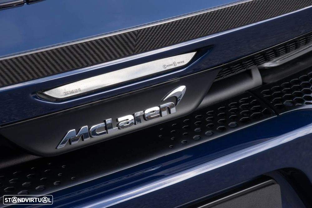 McLaren GT 4.0 Twin-Turbo V8 - 26