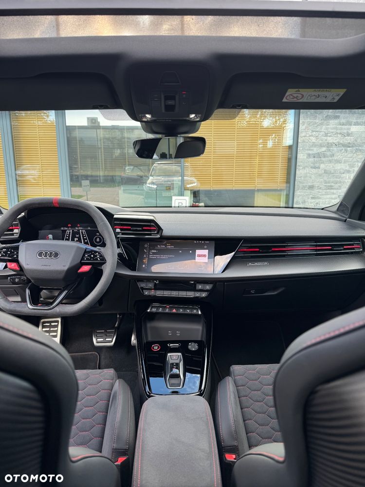 Audi RS3 Limousine - 21