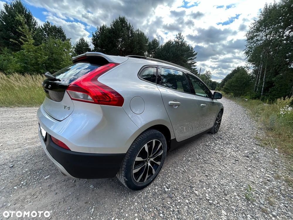 Volvo V40 T3 Drive-E R-Design Momentum - 8