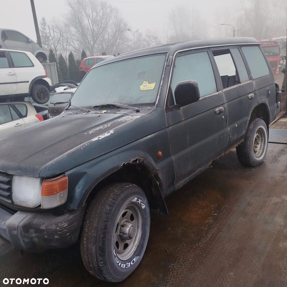 Mitsubishi Pajero na części - 2