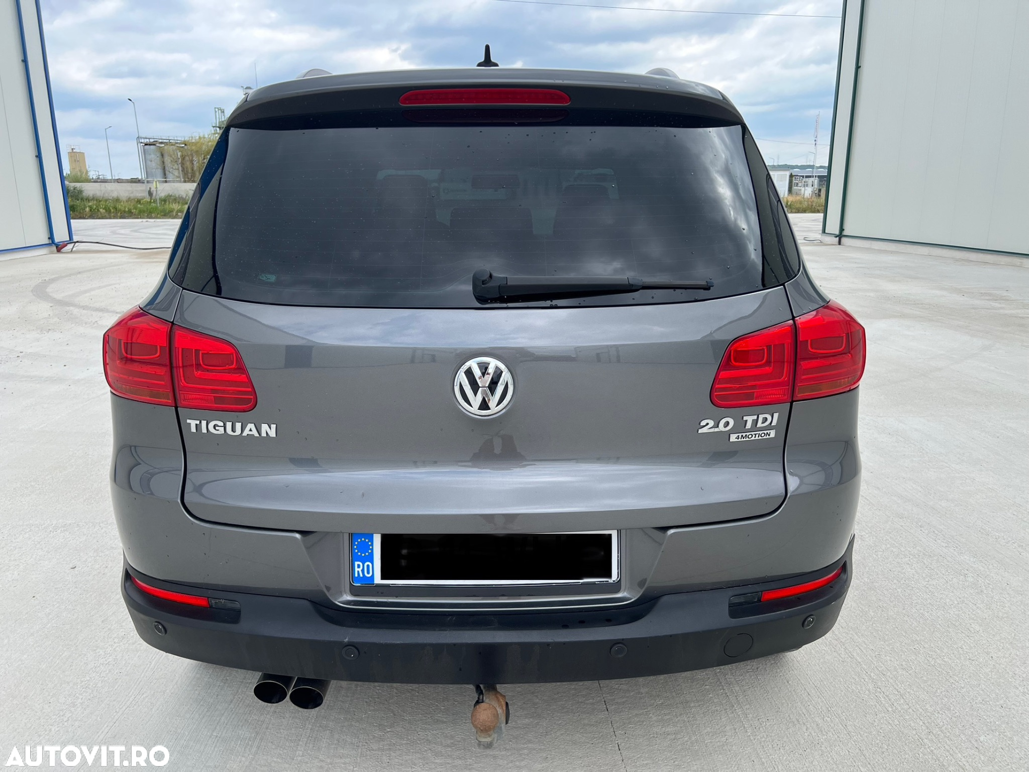 Volkswagen Tiguan 2.0 TDI 4Motion DSG Sport & Style - 4