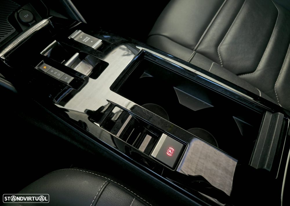 Citroën C4 PureTech 130 Stop&Start EAT8 SHINE - 16