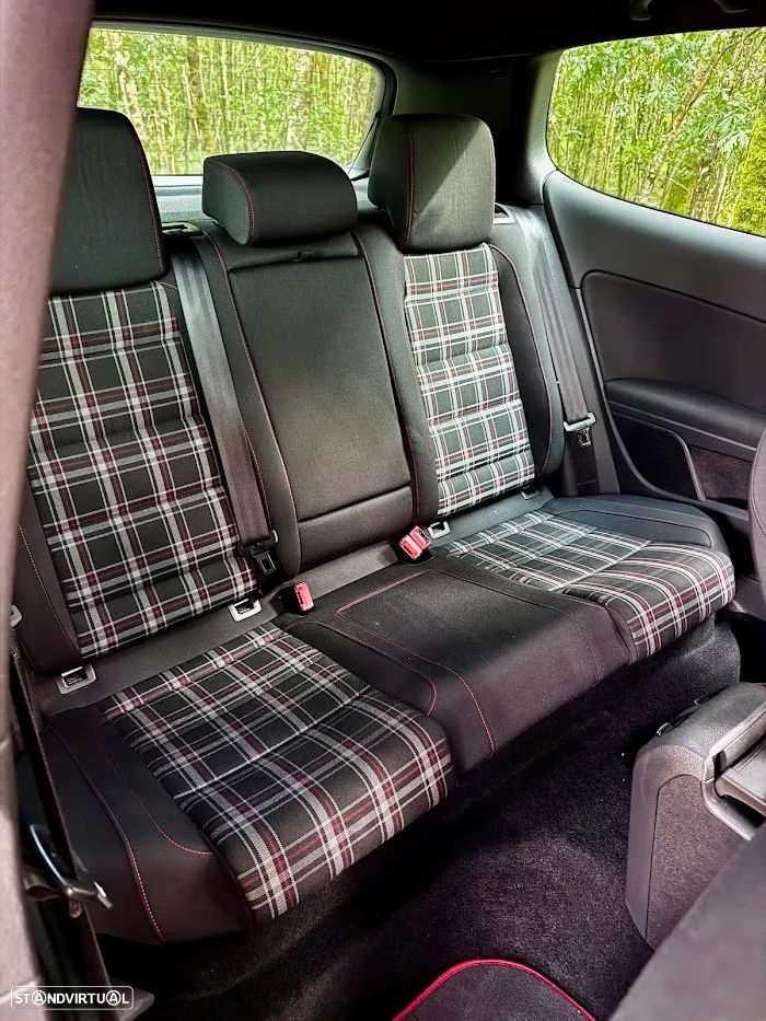VW Golf 2.0 TSi GTI - 18