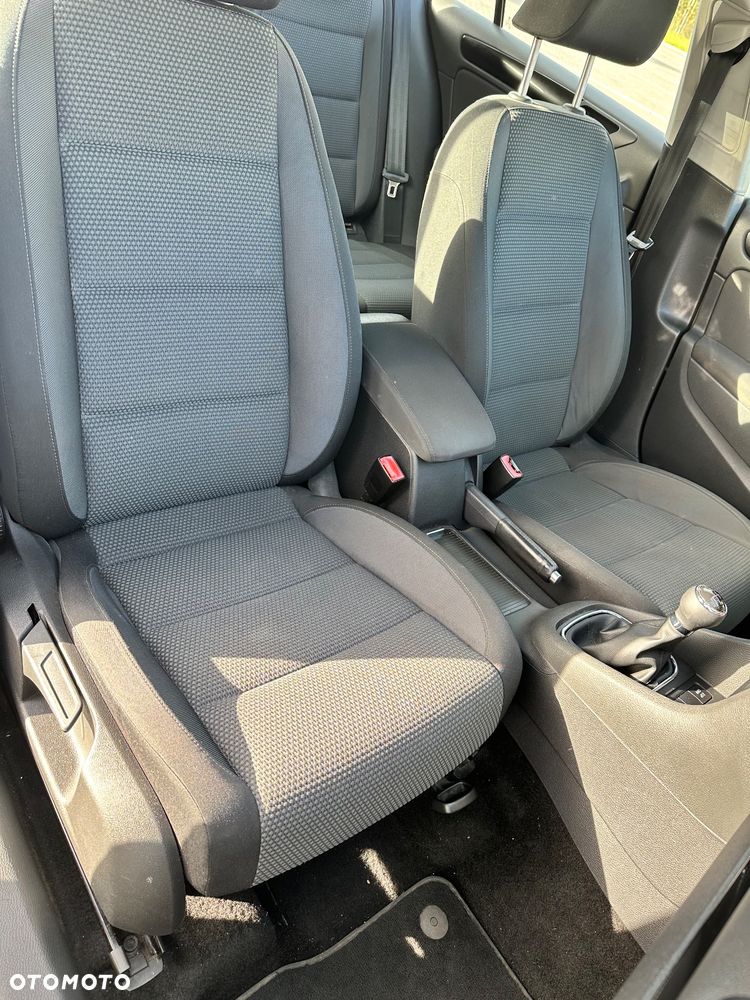 Volkswagen Golf VI 1.6 Comfortline - 13