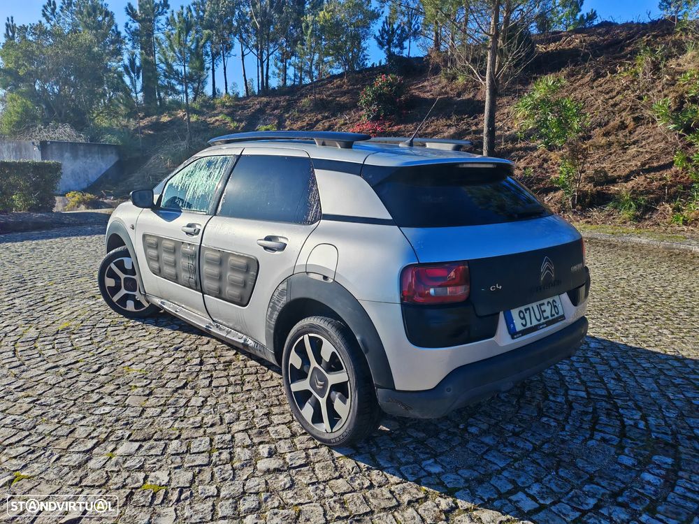 Citroën C4 Cactus 1.2 PureTech Shine EAT6 - 7