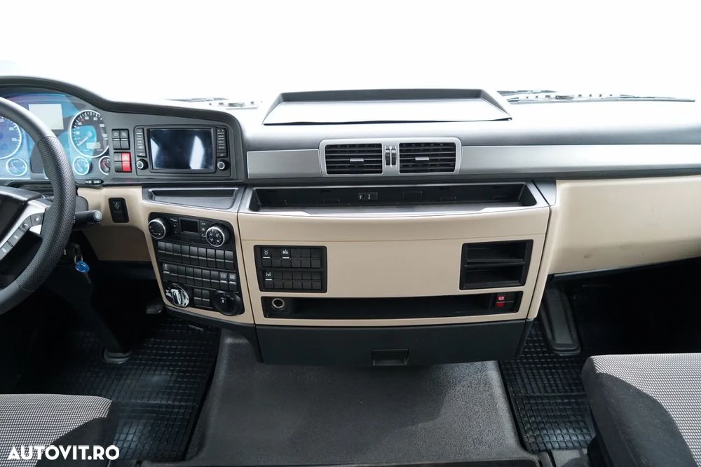 MAN TGX 18.500 / 4x4 / HIDRAULICĂ / HIDROPILARE / CABINĂ JOSĂ / EURO 6 / - 30