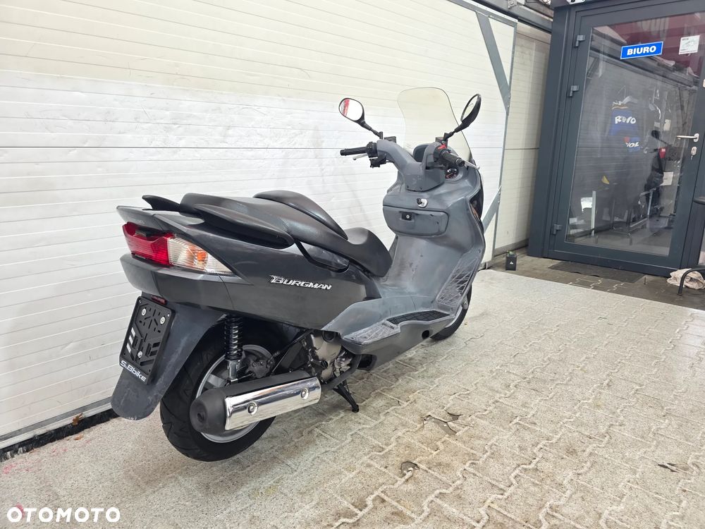 Suzuki Burgman - 11