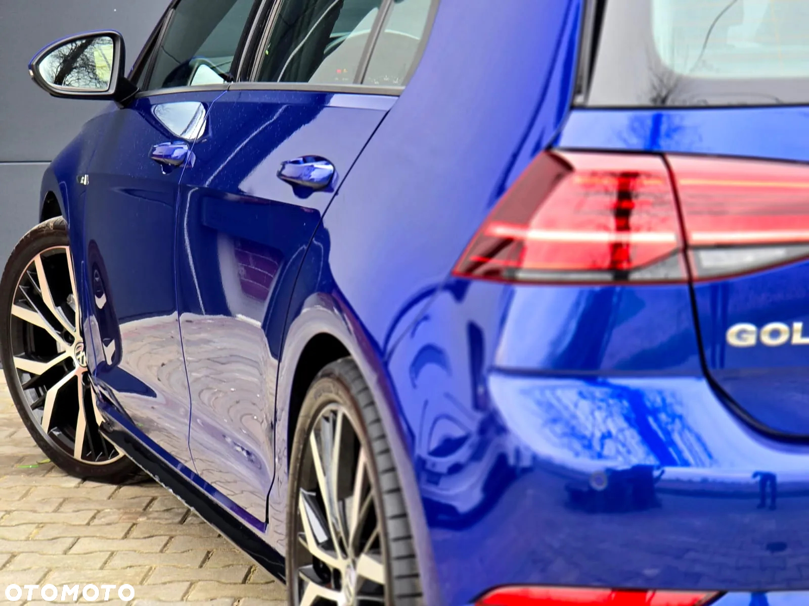 Volkswagen Golf - 8