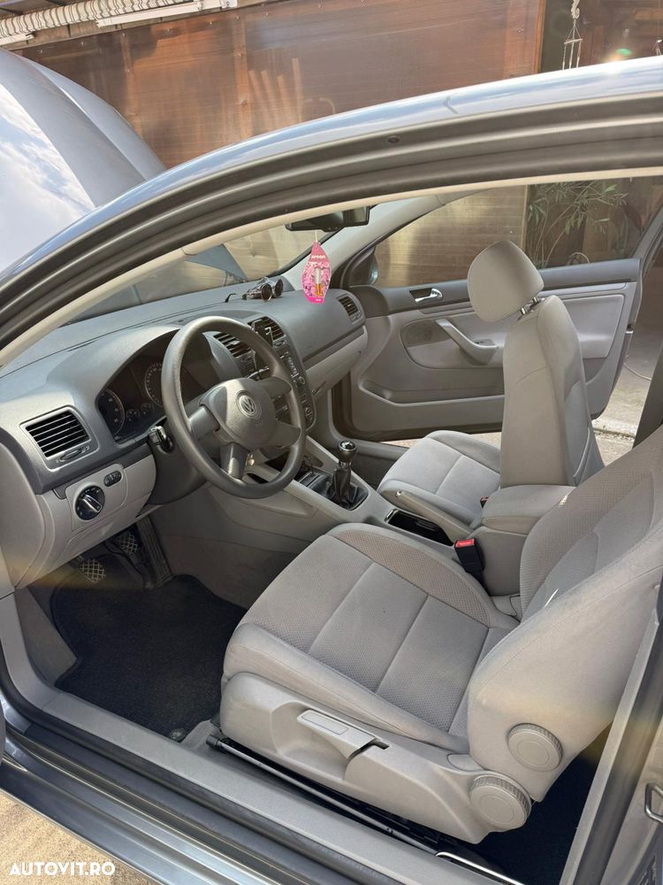 Volkswagen Golf - 19