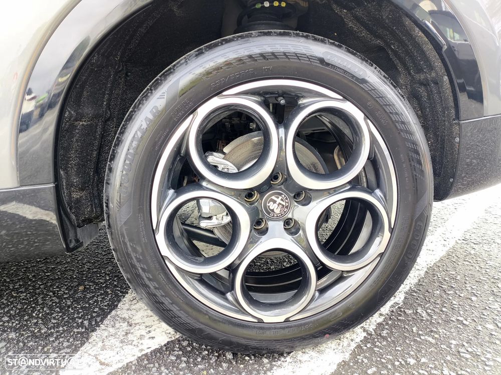 Alfa Romeo Tonale 1.5 Hybrid Sprint - 33