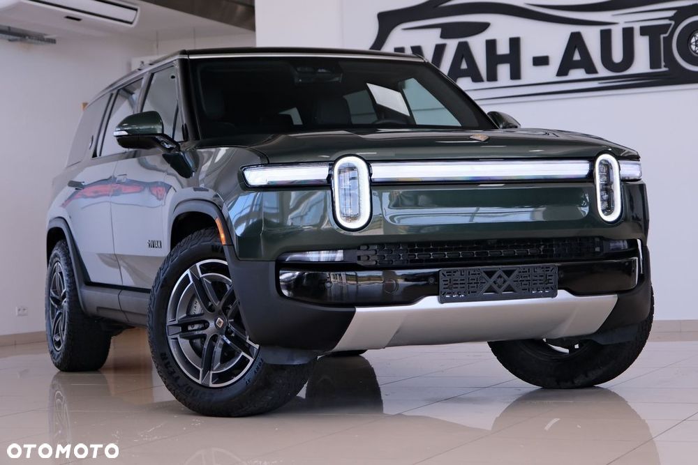 Rivian R1S