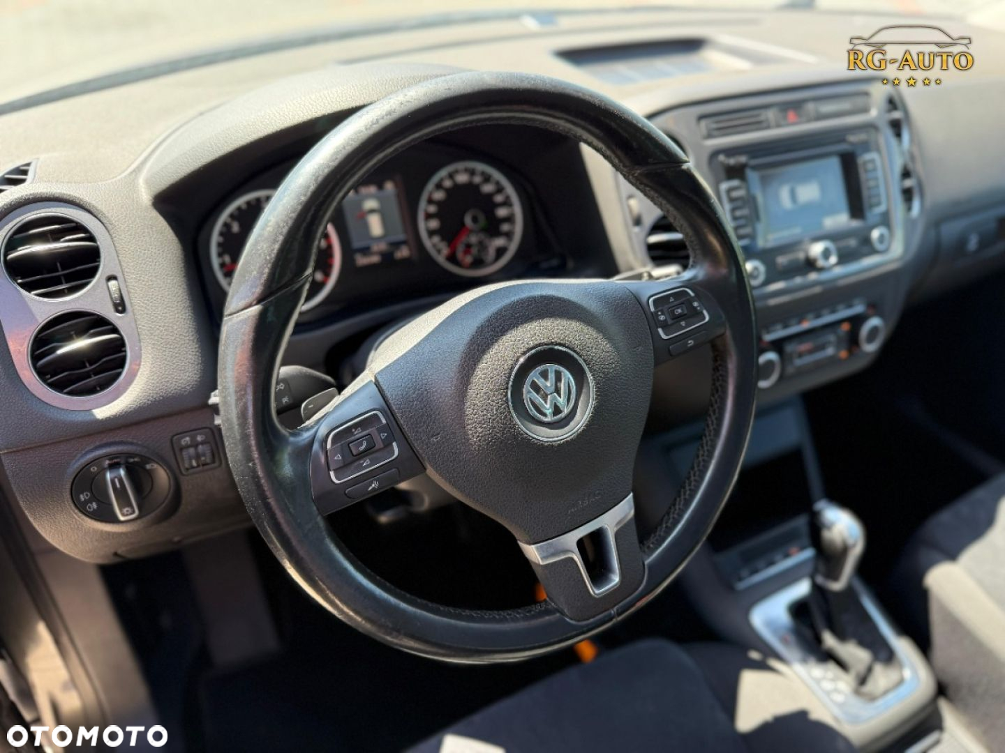 Volkswagen Tiguan - 10